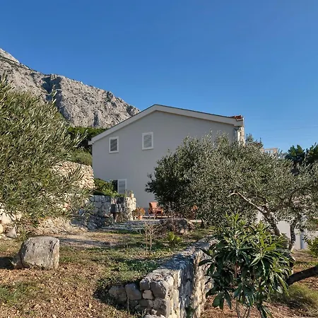 The Art Of Mediterranean Living Apartment Makarska