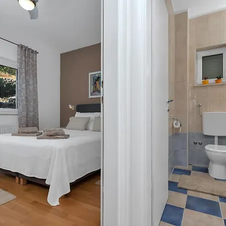 The Art Of Mediterranean Living Apartment Makarska