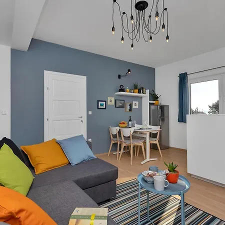 The Art Of Mediterranean Living Apartment