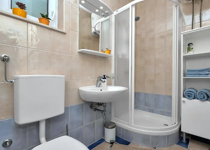 The Art Of Mediterranean Living Makarska